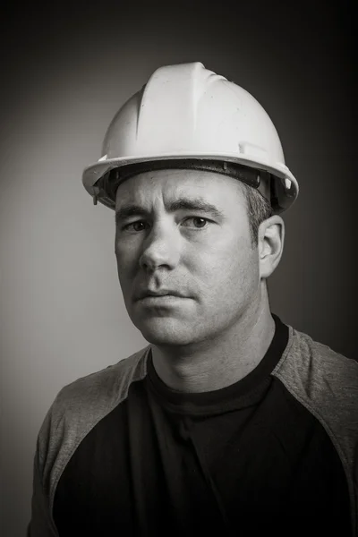 Man in beschermende helm — Stockfoto