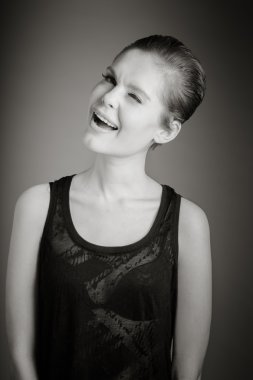 Kadın gözü ile yanıp sönen