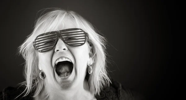 Model furious screaming — Stock Photo, Image