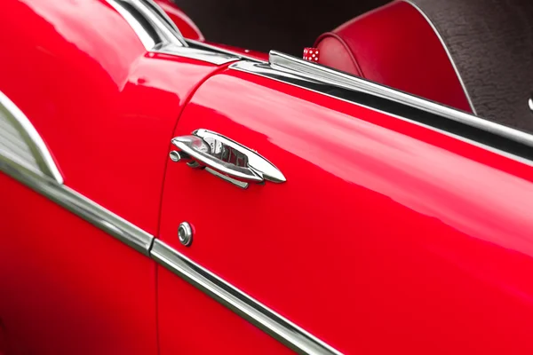 Car handle of a shiny vintage car — Stock Photo, Image