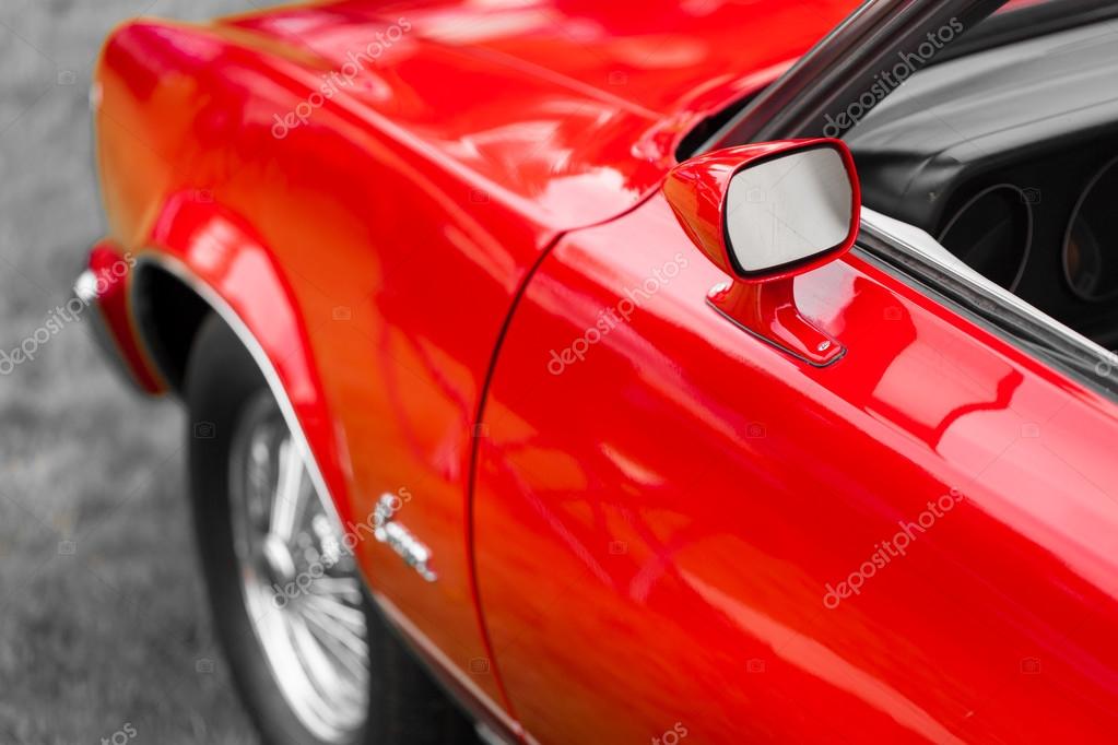 Wing mirror of a vintage car — Stock Photo © Bruno135 93220636