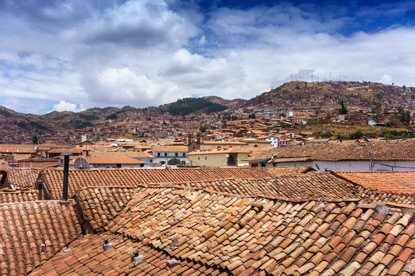 Techos de casas en la ciudad — Foto de Stock