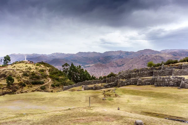 Vista da cidade de Cusco das ruínas de Sacsayhuaman — Fotografia de Stock