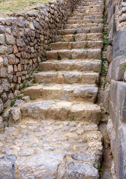 Escadaria de pedra vazia — Fotografia de Stock