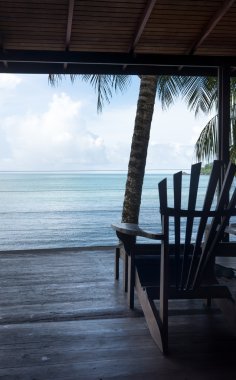 Adirondack sandalye bir turist Resort 