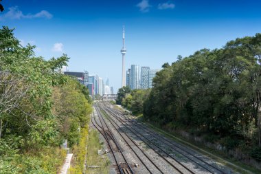  Cn Kulesi görünümünden demiryolu parça