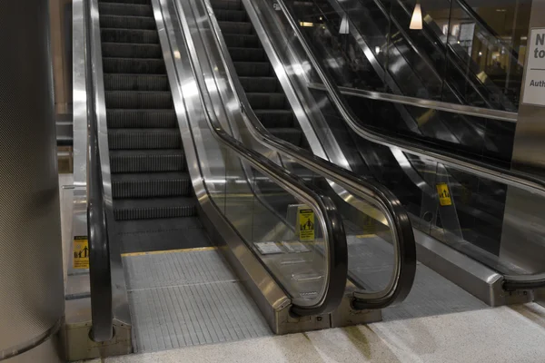 Empty escalator at airport — Stock Photo, Image