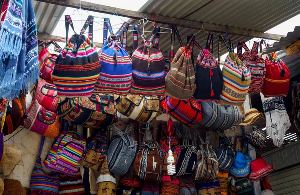 Várias bolsas na loja — Fotografia de Stock