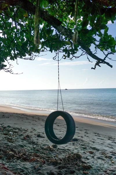 Band swing op het strand — Stockfoto