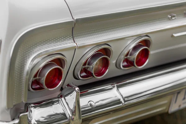 Tail lights of a white vintage car — Stock Photo, Image