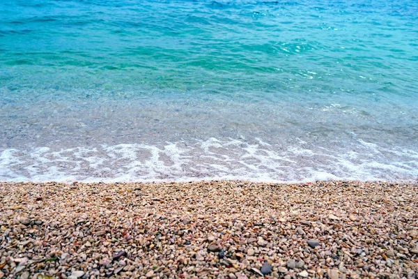 Rustige Vredige Omgeving Met Zeeschuim Ondiep Turkoois Zeewater Spetterend Het — Stockfoto