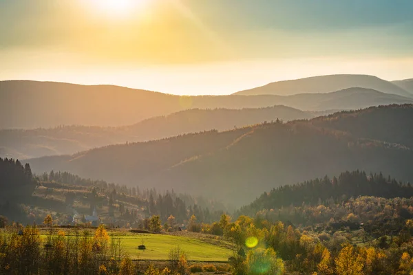 Paisagens Outono Montanhas Cárpatas — Fotografia de Stock