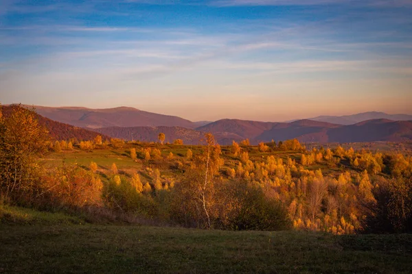 Paisaje Las Montañas Otoño Los Cárpatos —  Fotos de Stock