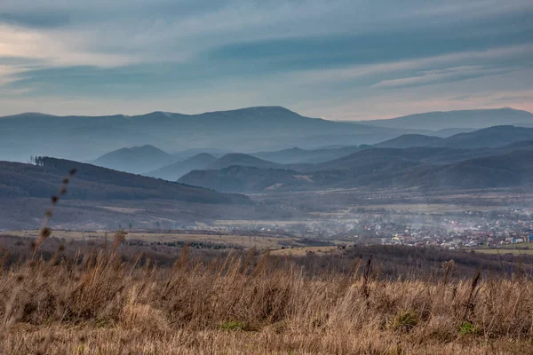 Peisaj Rural Munți Timpul Iernii — Fotografie, imagine de stoc