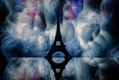 Eyfel Kulesi 'nin ana hatlarının hafif çizimi