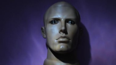 Işık dalgaları etkisiyle sembolik insan yüzü