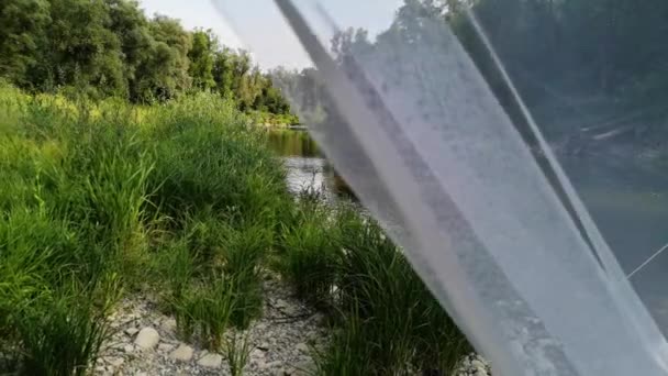 Vista Del Río Verano Montaña Desde Tienda — Vídeo de stock