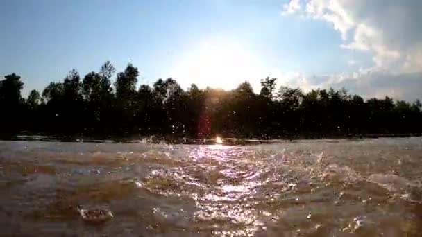 Splashing Rays Sun Mountain River — Stok video