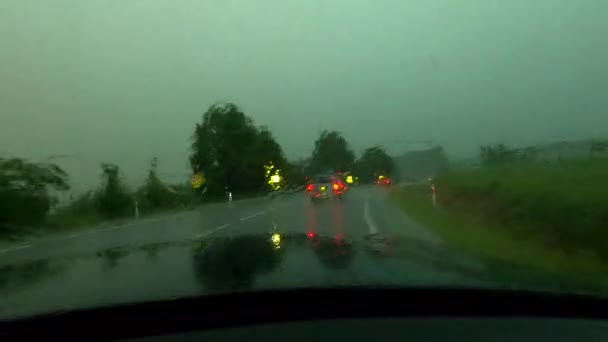 Uderzenie Pioruna Podczas Ulewnego Deszczu Środku Huraganu — Wideo stockowe
