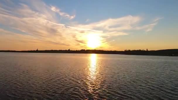 Caducidad Puesta Sol Otoño Lago — Vídeo de stock