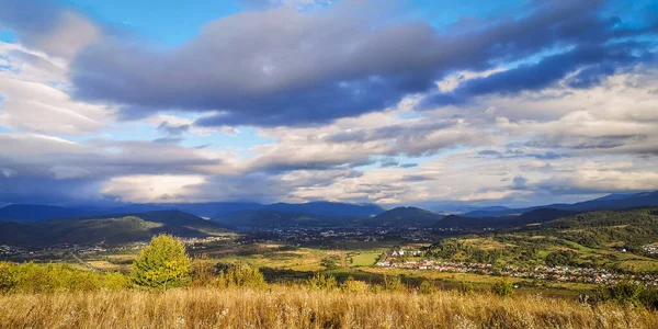 Peisajul Toamnă Apus Soare Valea Munților Carpați — Fotografie, imagine de stoc