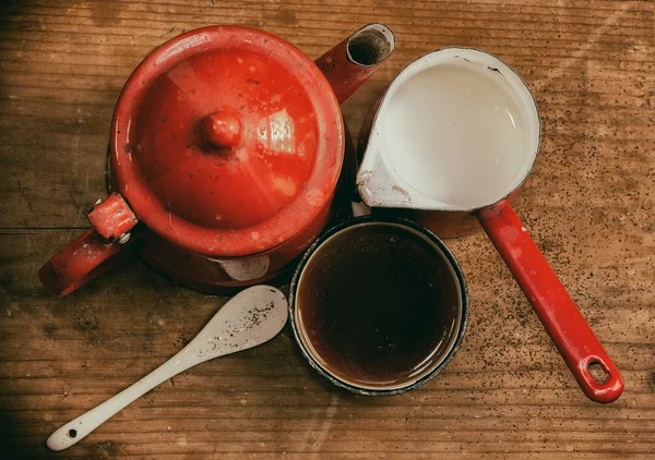 Eski kahve set üstten görünüm boyalı