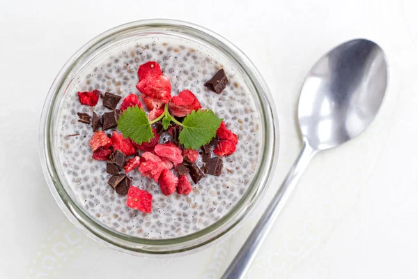 Gesunde Trendnahrung Vanille Chia Pudding — Stockfoto