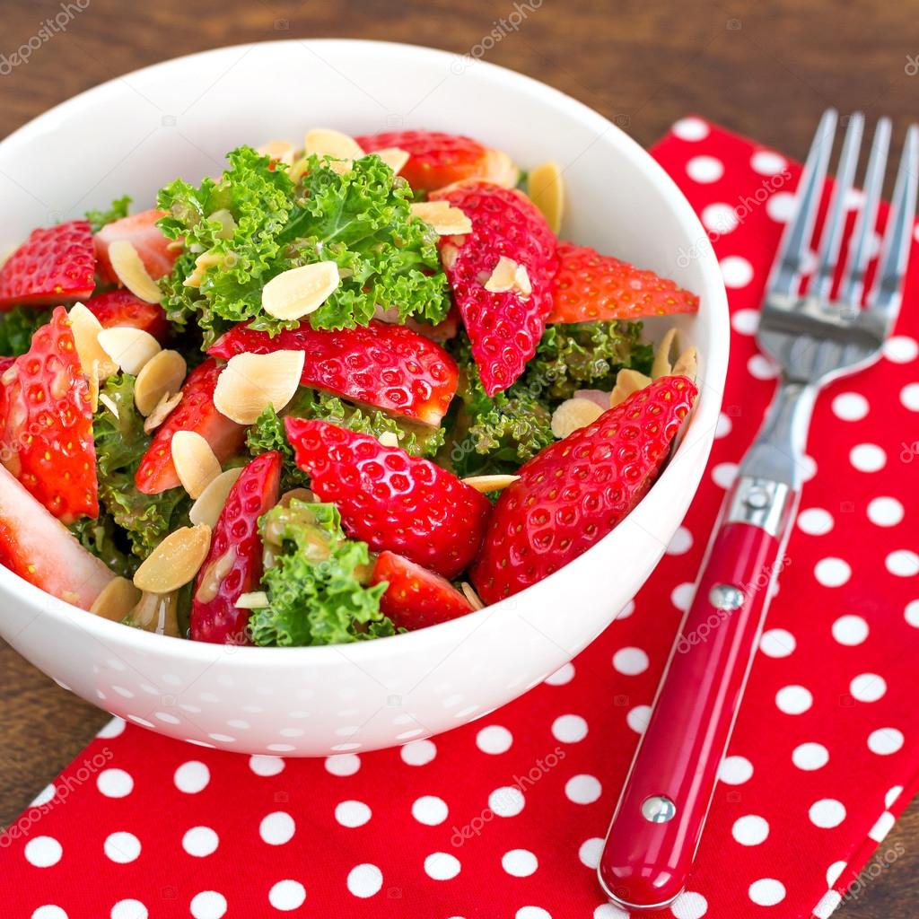 Kale and strawberry salad