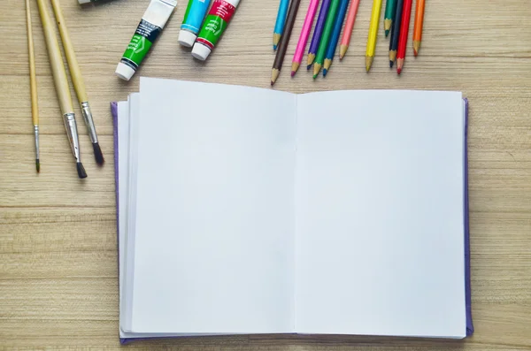 21,100+ Blank Sketchbook Stock Photos, Pictures & Royalty-Free