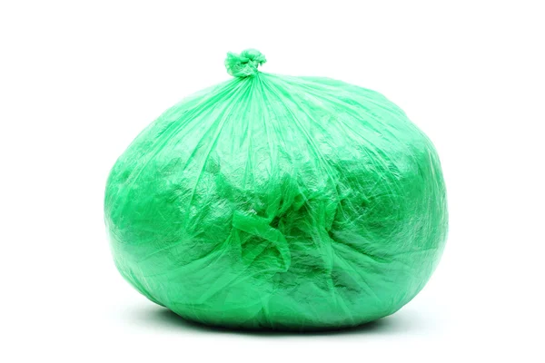 Bolsa de basura verde aislada en blanco —  Fotos de Stock