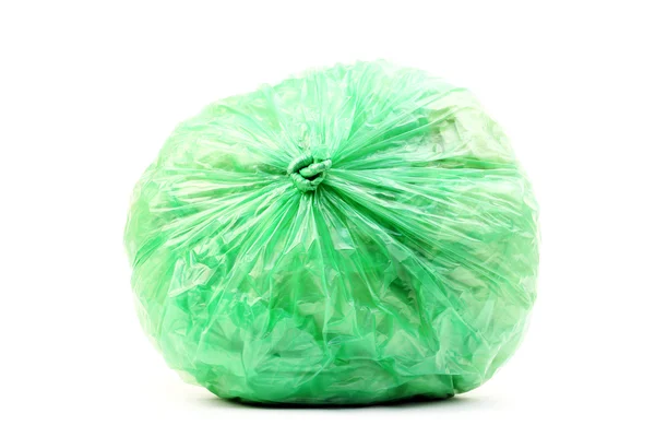 Bolsa de basura verde aislada en blanco —  Fotos de Stock