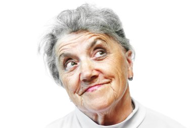 Yüzünde beyaz bir gülümseme eski büyükanne