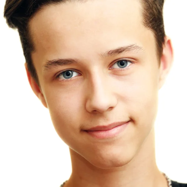 Portret młodego uśmiechający się ładny nastolatek, na białym tle — Zdjęcie stockowe