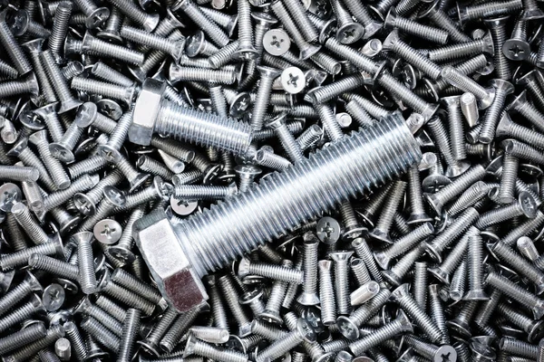 Bağlantı elemanları cıvata ve vidalar