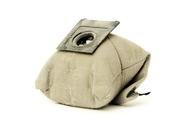 Elektrik süpürgesi üzerinde beyaz izole çamur ile gri çanta