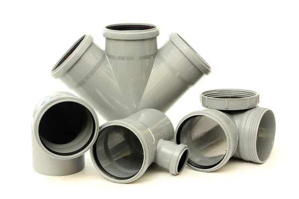 plastik kanalizasyon boruları, üzerinde beyaz izole kompozisyon