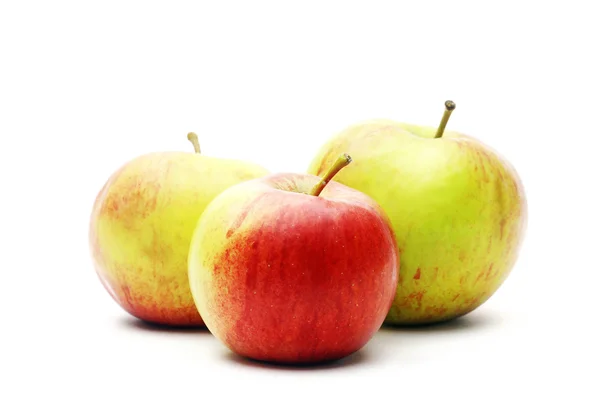 Appels geïsoleerd op een witte achtergrond — Stockfoto
