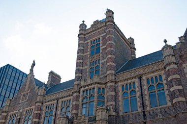 Resmi tatil havası Eski Darlington Teknik Koleji 'ni görmek için idealdi. Darlington, Co Durham, İngiltere, 31 Mayıs, 2021.