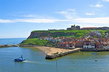 Whitby Limanı, Whitby, Kuzey Yorkshire, İngiltere, 4 Haziran 2021 Cuma.