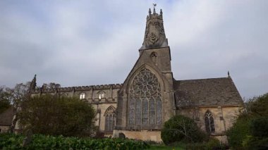 Minchinhampton 'daki Kutsal Üçleme Kilisesi, İngiltere Ulusal Miraslar Listesi' nde 1. sınıf bir binadır..