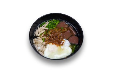 Lezzetli erişte, Tayland yemek menüleri. Beyaz arka planda izole edilmiş erişte..