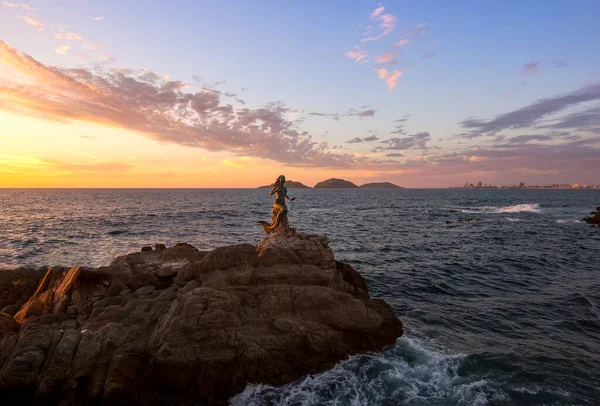 著名的马扎特兰海滨长廊，El Malecon，远眺大海，风景秀丽 — 图库照片