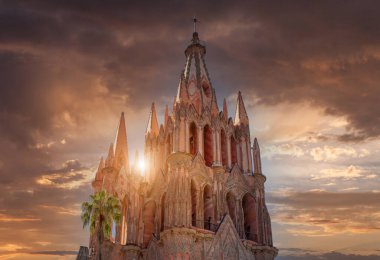 San Miguel Başmelek Katedrali, Parroquia De San Miguel Arcangel, tarihi şehir merkezi San Miguel De Allende, Meksika