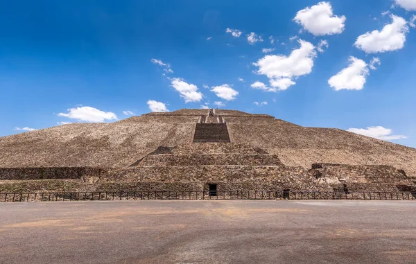 Teotihuacan piramit kompleksi Mexico Highlands ve Mexico Valley 'e yakın. — Stok fotoğraf