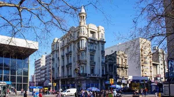 Calles de la ciudad en Montevideo centro y centro histórico — Foto de Stock