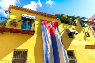 Paseo El Prado ve Capitolio yakınlarındaki Havana Vieja 'nın tarihi şehir merkezindeki Eski Havana caddeleri