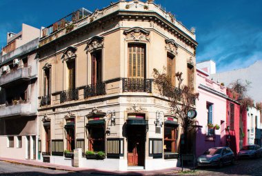 Restaurants and cafes of San Telmo - the oldest district of Buenos Aires