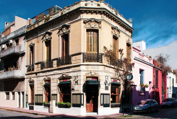 Restaurants and cafes of San Telmo - the oldest district of Buenos Aires — Foto Stock