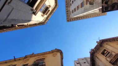 Küba, Havana Vieja 'nın tarihi şehir merkezinde Eski Havana caddeleri