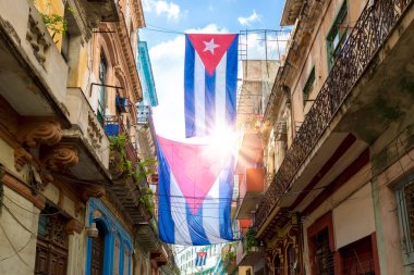 Paseo El Prado ve Capitolio yakınlarındaki Havana Vieja 'nın tarihi şehir merkezindeki Eski Havana caddeleri